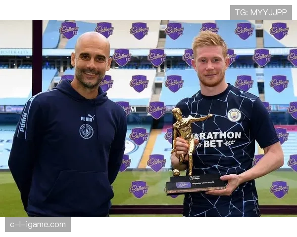 德布劳内关键表现助曼城豪取三冠，展现顶级核心价值