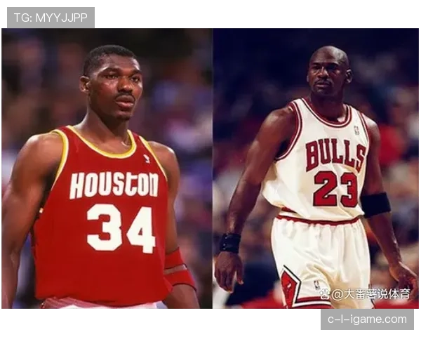 哈基姆·奥拉朱旺内线背打效率远超同期中锋展现统治力